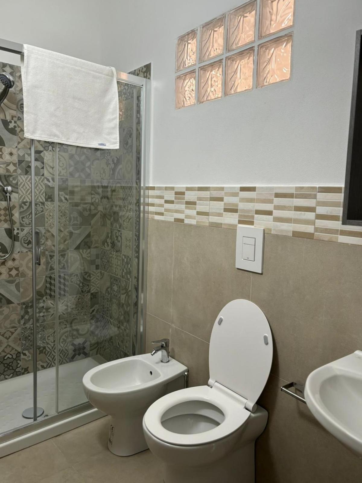 Fiore Apartments Fiorenzuola dʼArda Εξωτερικό φωτογραφία