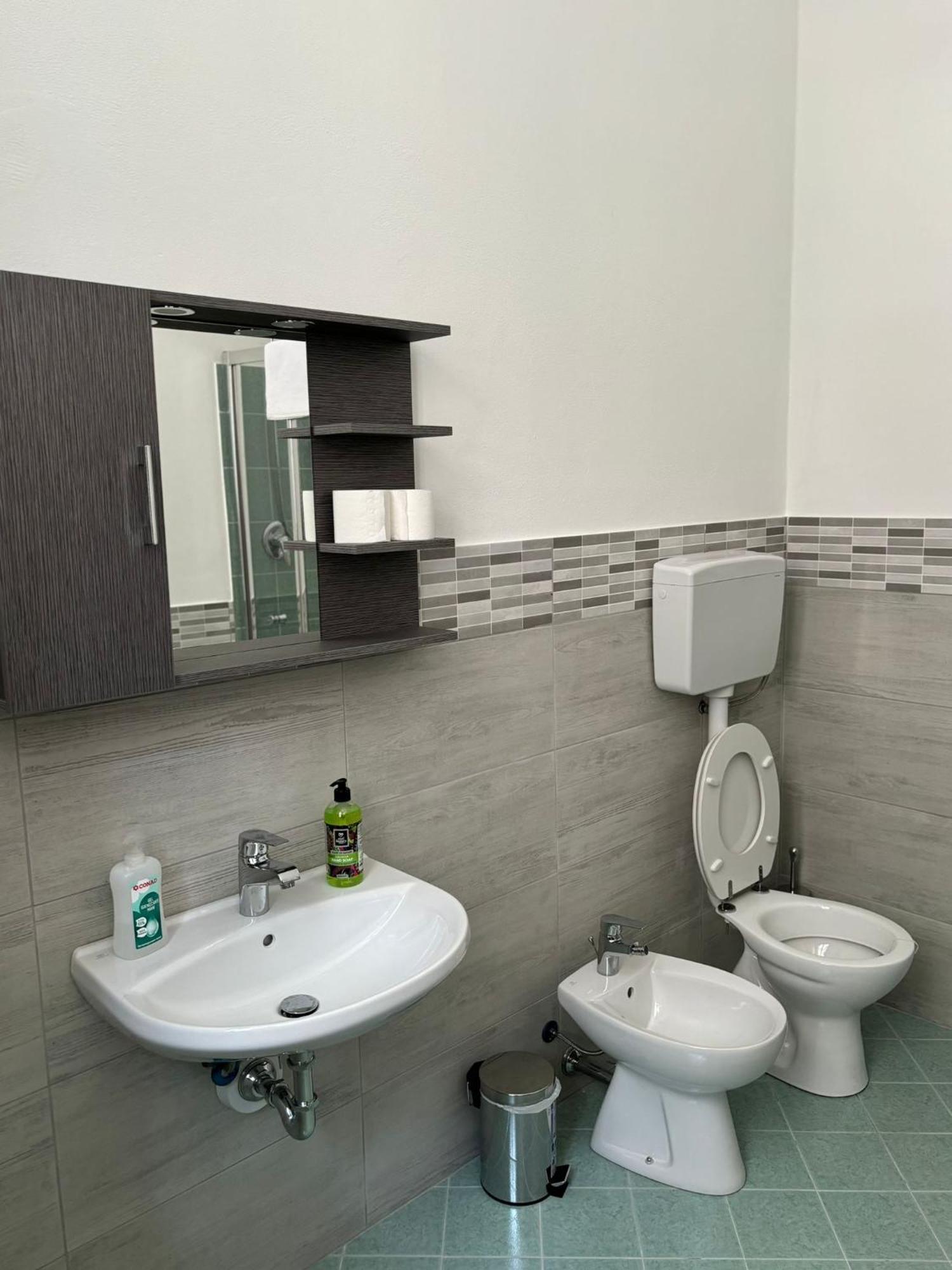 Fiore Apartments Fiorenzuola dʼArda Εξωτερικό φωτογραφία